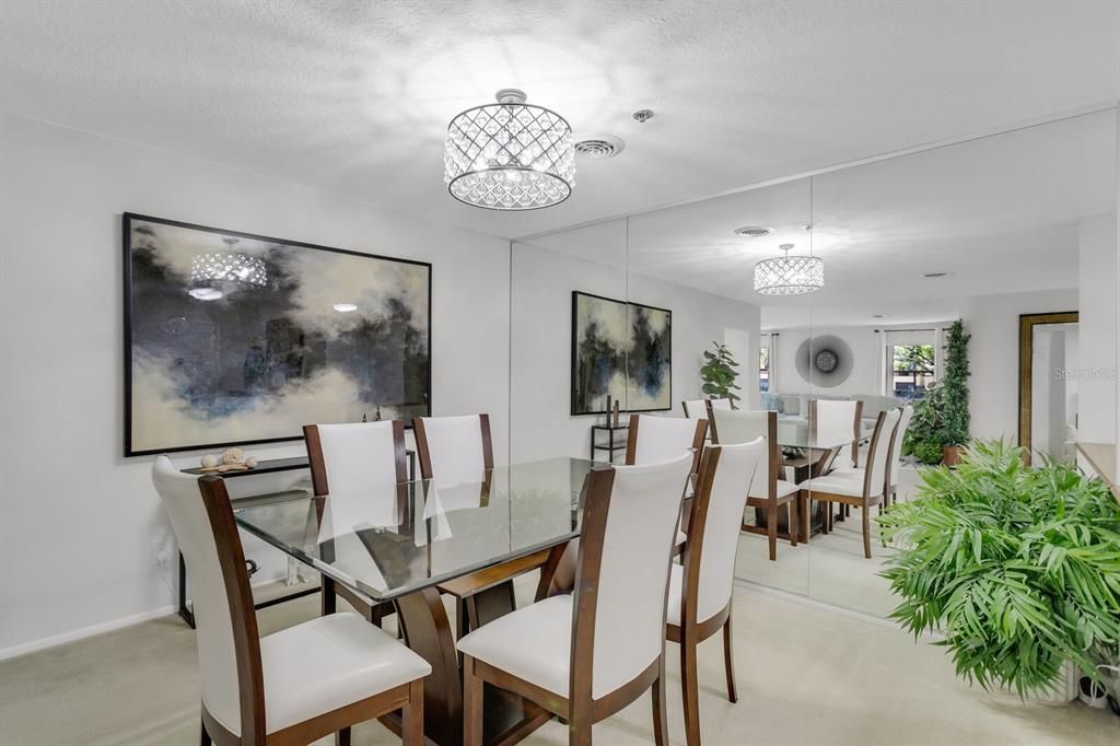 待售: $348,800 (2 贝兹, 2 浴室, 1765 平方英尺)