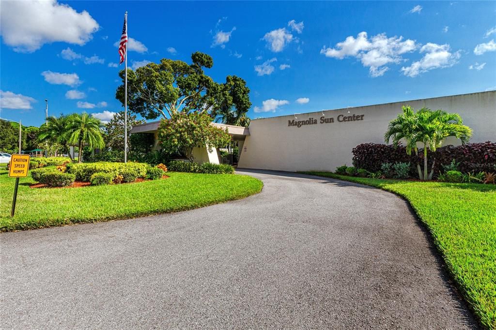 待售: $348,800 (2 贝兹, 2 浴室, 1765 平方英尺)