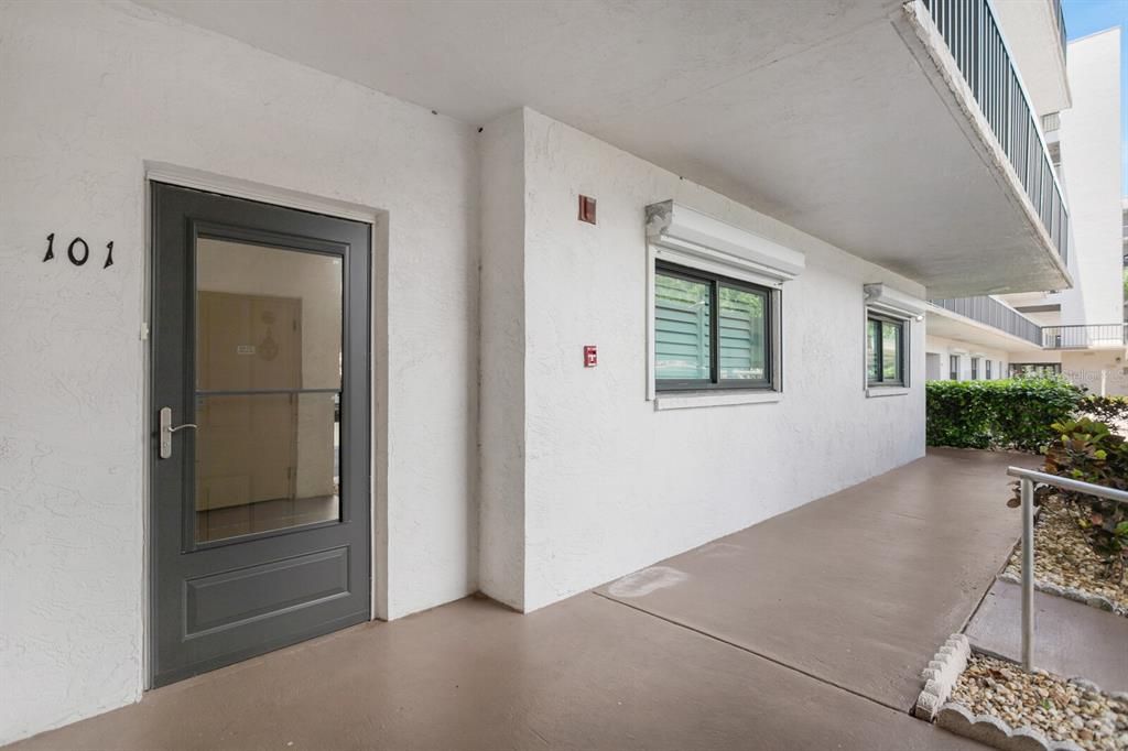 待售: $348,800 (2 贝兹, 2 浴室, 1765 平方英尺)