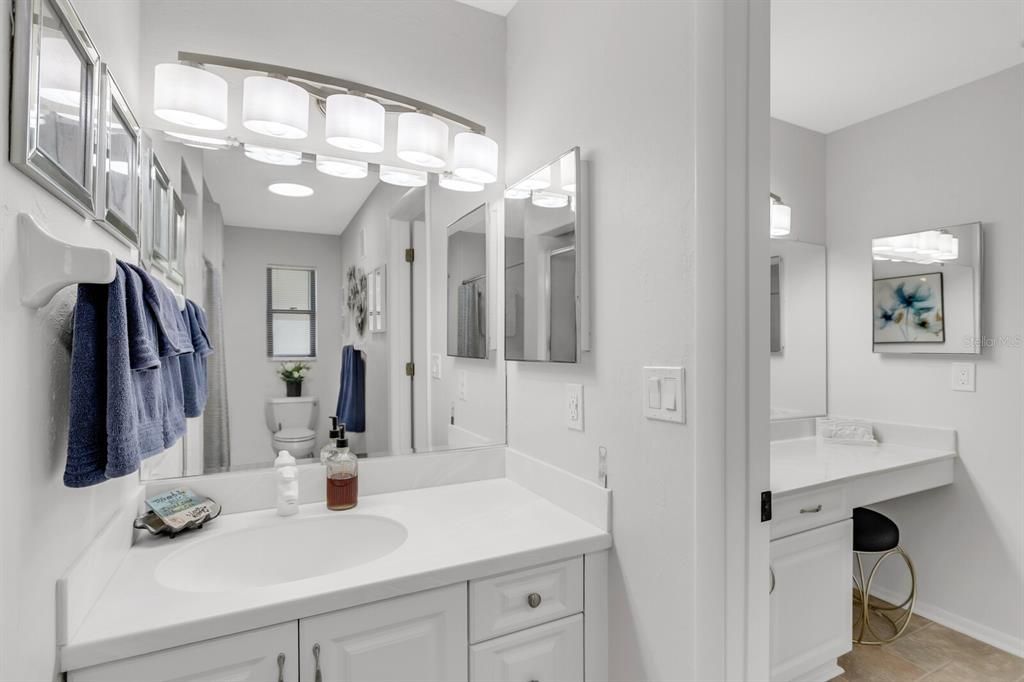 待售: $348,800 (2 贝兹, 2 浴室, 1765 平方英尺)