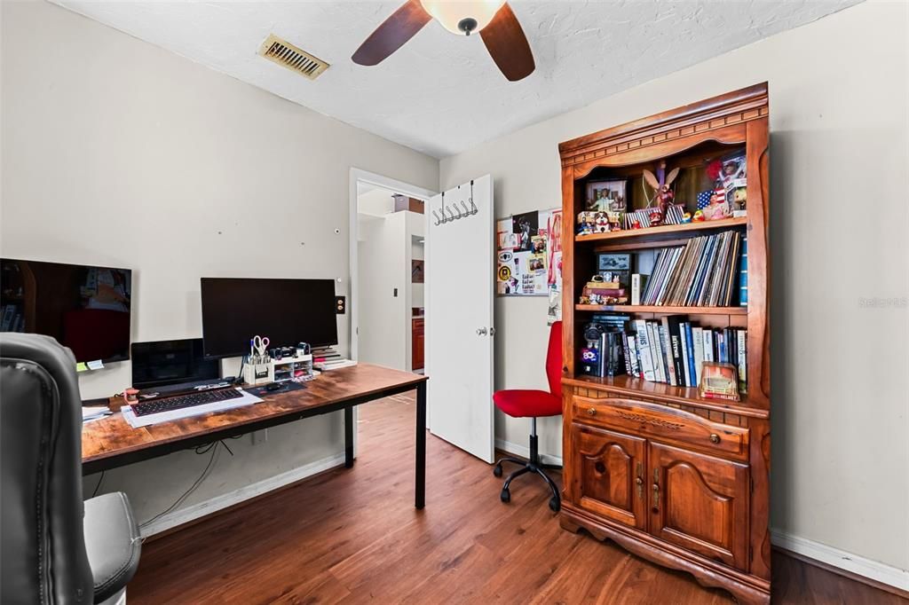 For Sale: $405,000 (3 beds, 2 baths, 2140 Square Feet)