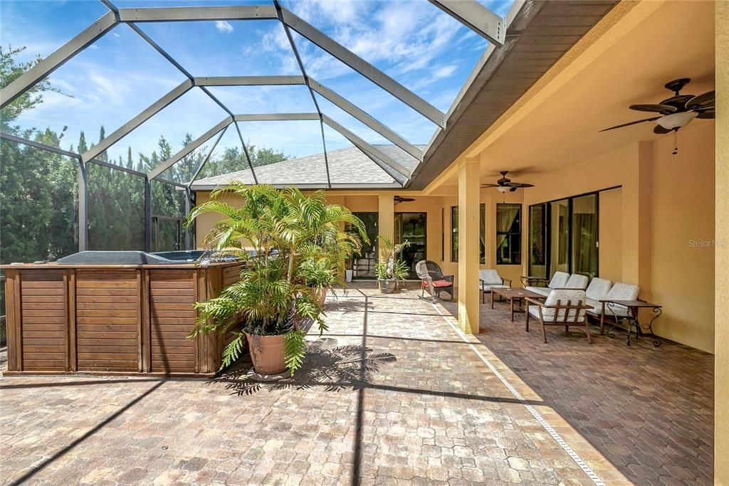 待售: $900,000 (4 贝兹, 3 浴室, 3122 平方英尺)