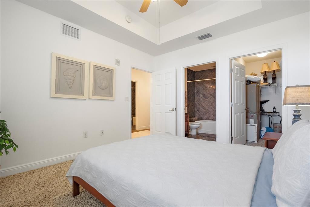 For Sale: $848,500 (3 beds, 3 baths, 1995 Square Feet)