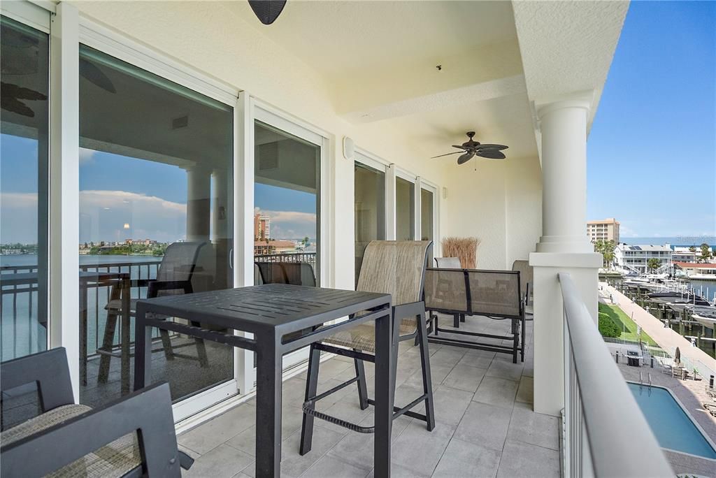 For Sale: $848,500 (3 beds, 3 baths, 1995 Square Feet)