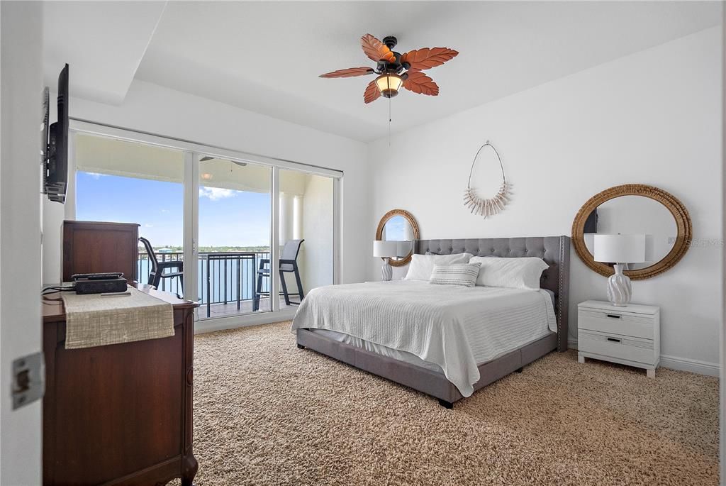 For Sale: $848,500 (3 beds, 3 baths, 1995 Square Feet)