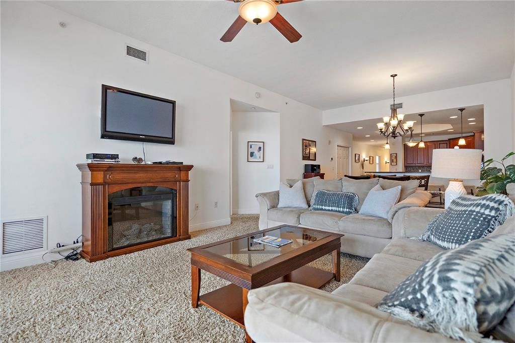 For Sale: $848,500 (3 beds, 3 baths, 1995 Square Feet)