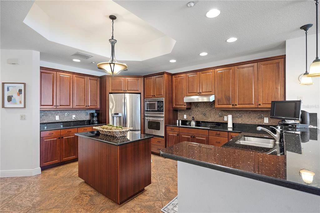 For Sale: $848,500 (3 beds, 3 baths, 1995 Square Feet)