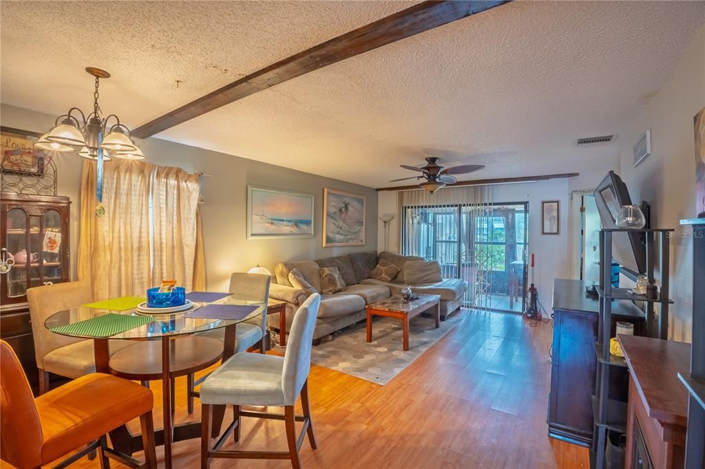 Active With Contract: $135,000 (2 beds, 2 baths, 1075 Square Feet)