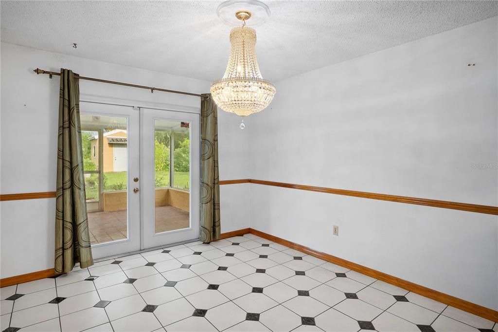 待售: $344,000 (3 贝兹, 2 浴室, 1369 平方英尺)