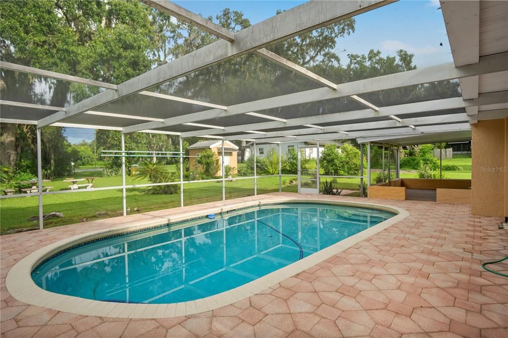 待售: $344,000 (3 贝兹, 2 浴室, 1369 平方英尺)