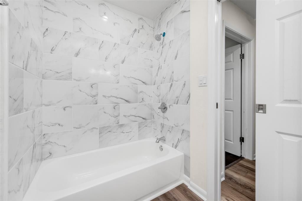 На продажу: $238,999 (3 спален, 1 ванн, 1652 Квадратных фут)