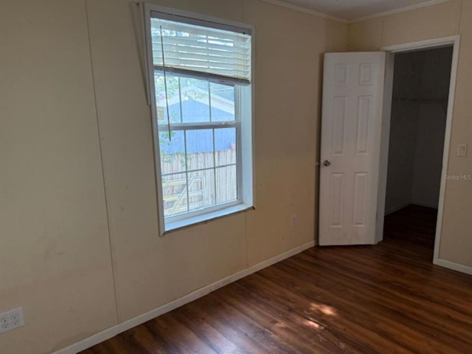 Activo con contrato: $95,000 (3 camas, 2 baños, 1431 Pies cuadrados)