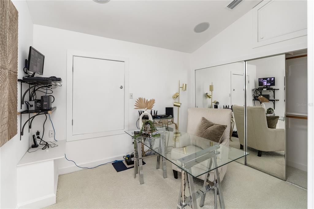 For Sale: $4,495,000 (4 beds, 3 baths, 4576 Square Feet)