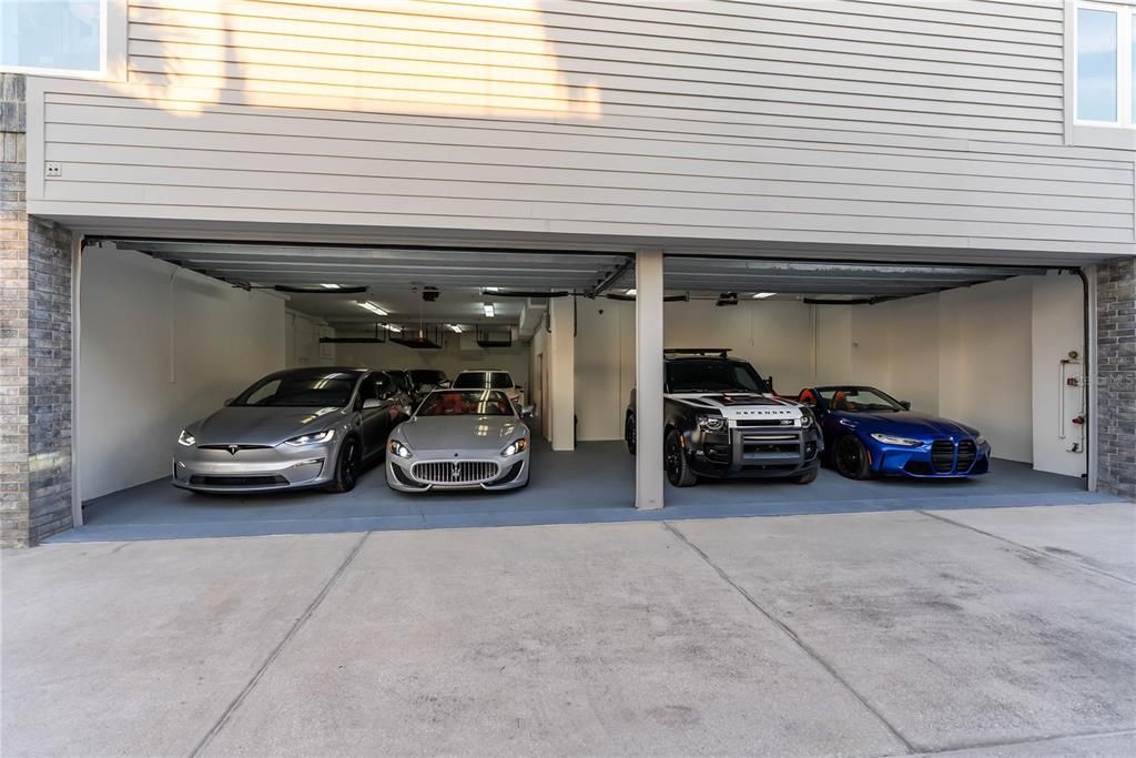 For Sale: $4,495,000 (4 beds, 3 baths, 4576 Square Feet)