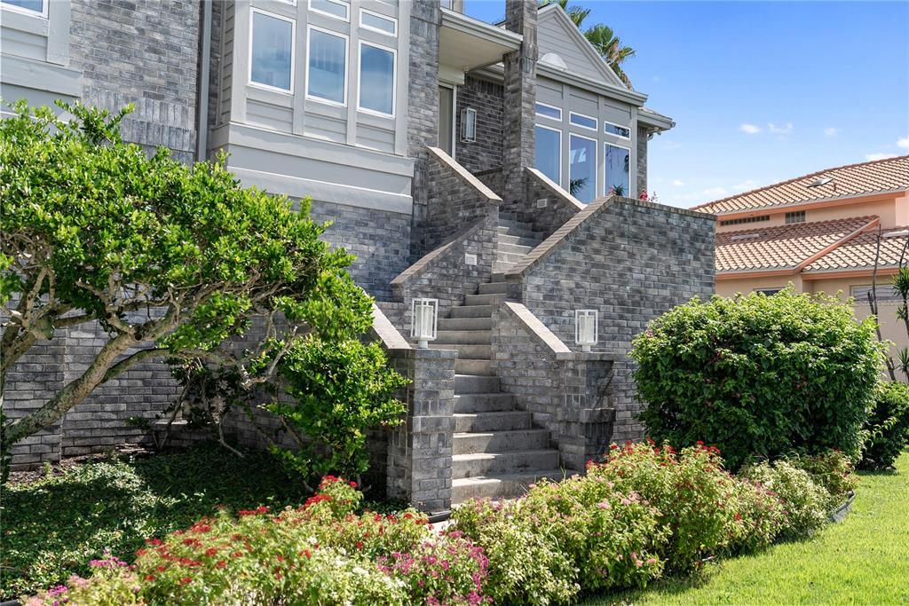 For Sale: $4,495,000 (4 beds, 3 baths, 4576 Square Feet)