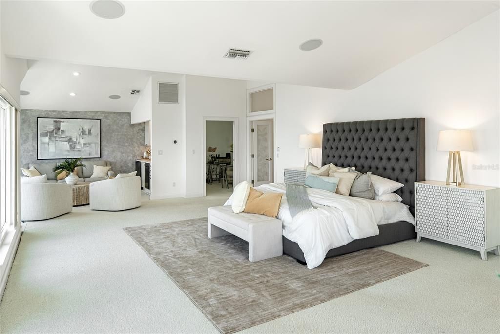 For Sale: $4,495,000 (4 beds, 3 baths, 4576 Square Feet)