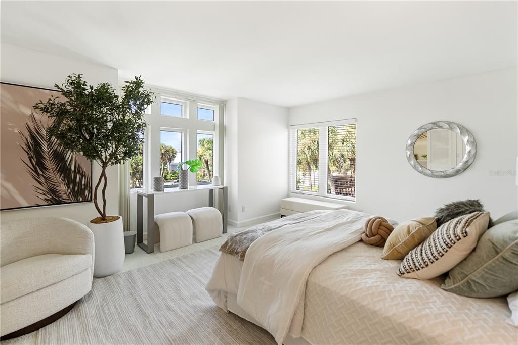 For Sale: $4,495,000 (4 beds, 3 baths, 4576 Square Feet)