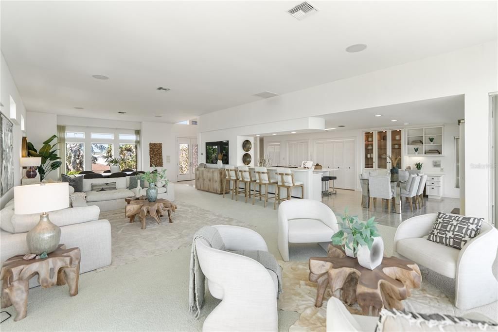 For Sale: $4,495,000 (4 beds, 3 baths, 4576 Square Feet)