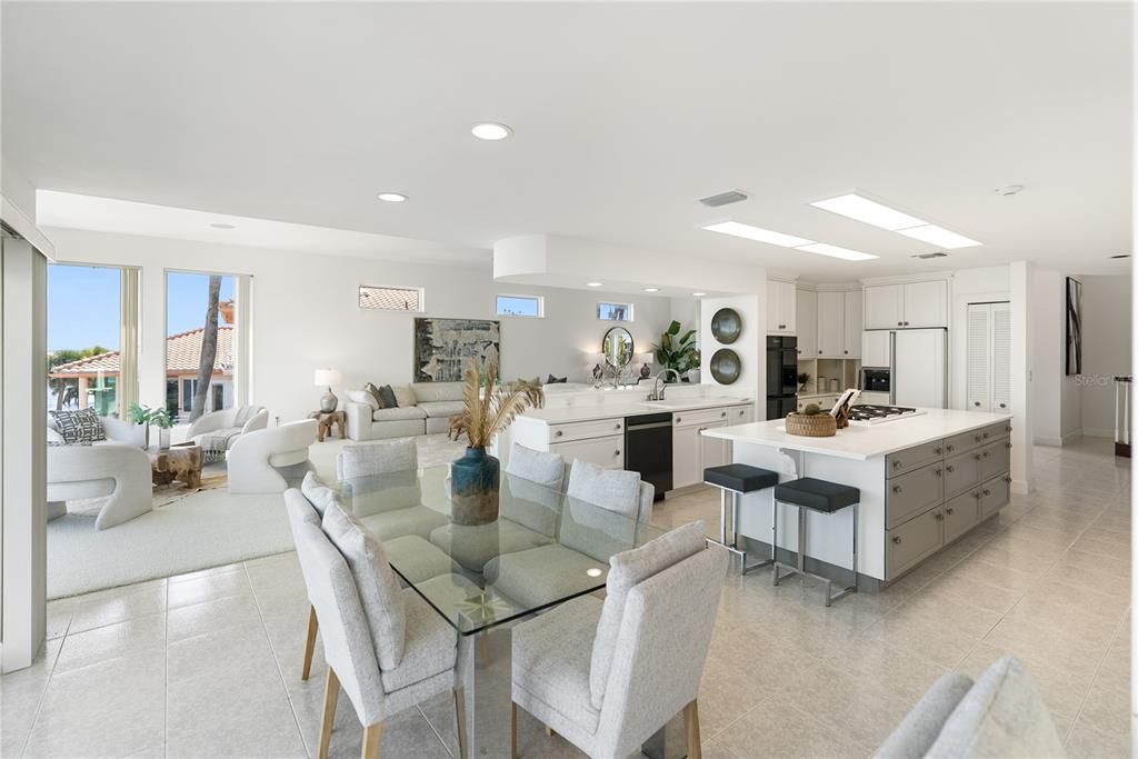 For Sale: $4,495,000 (4 beds, 3 baths, 4576 Square Feet)