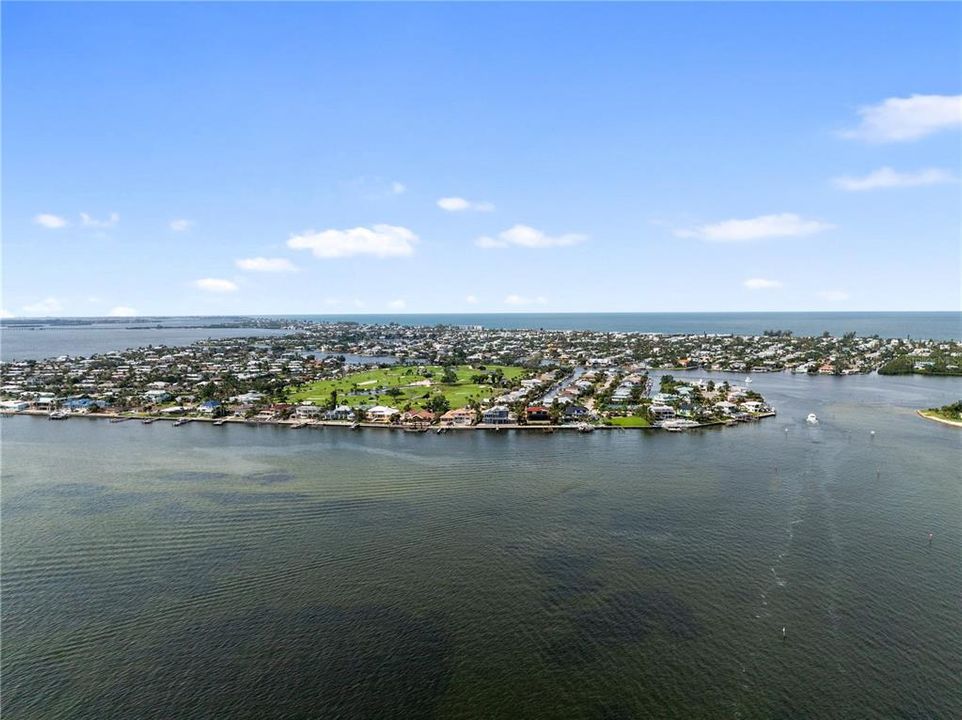 For Sale: $4,495,000 (4 beds, 3 baths, 4576 Square Feet)