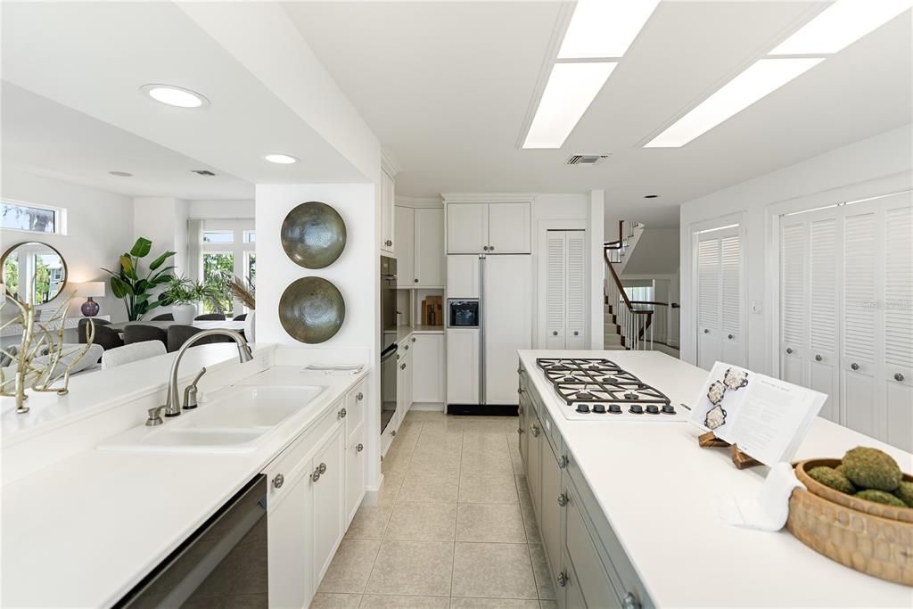 For Sale: $4,495,000 (4 beds, 3 baths, 4576 Square Feet)