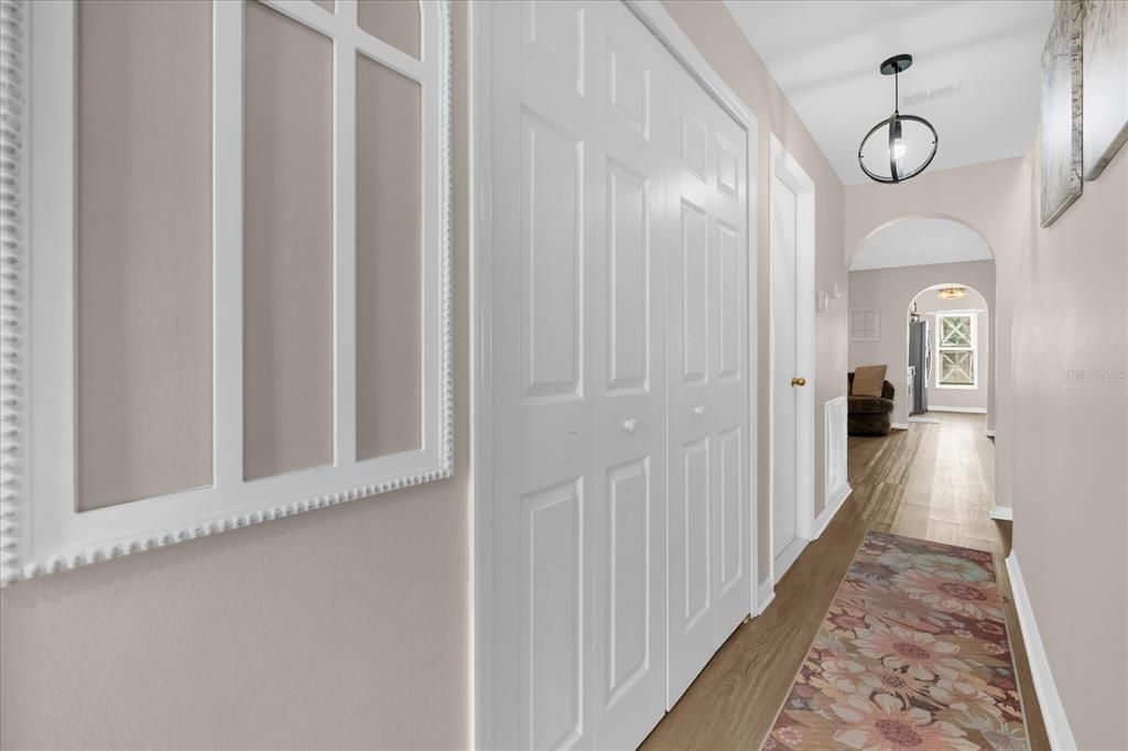 待售: $275,000 (3 贝兹, 2 浴室, 1703 平方英尺)