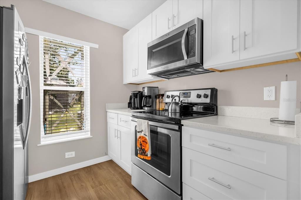 待售: $275,000 (3 贝兹, 2 浴室, 1703 平方英尺)