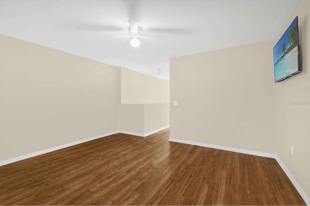 待售: $275,000 (3 贝兹, 2 浴室, 1703 平方英尺)