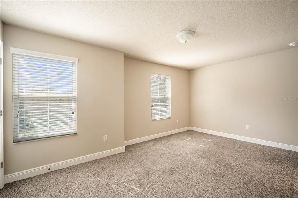 For Rent: $2,995 (4 beds, 3 baths, 2860 Square Feet)