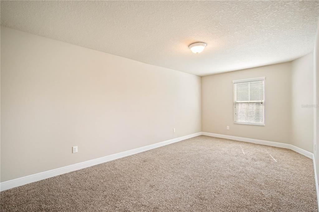 For Rent: $2,995 (4 beds, 3 baths, 2860 Square Feet)