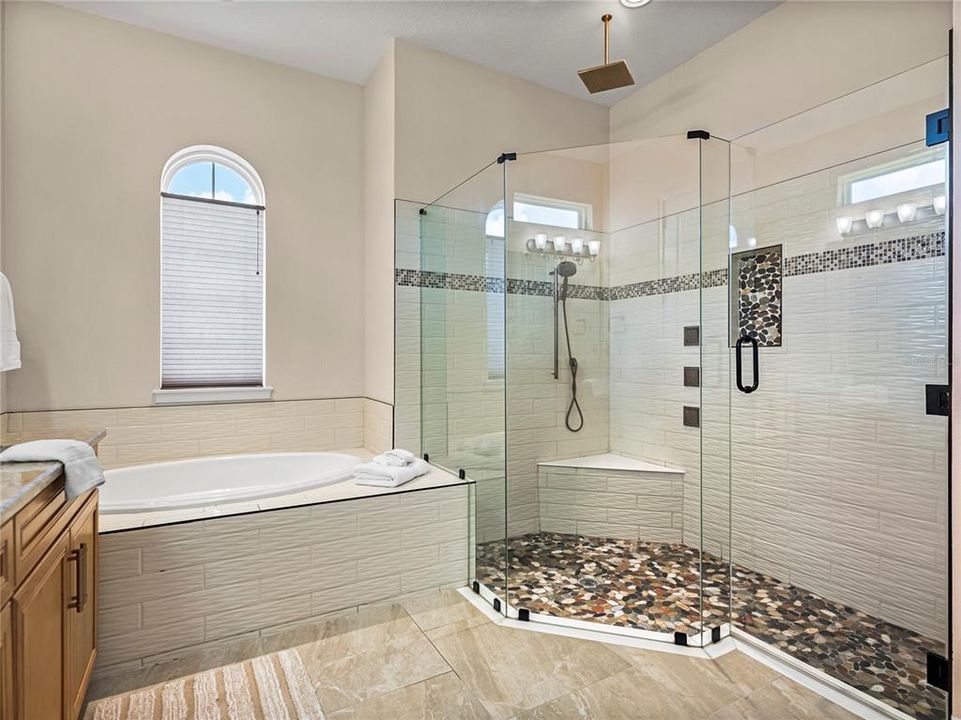 待售: $1,599,000 (4 贝兹, 3 浴室, 3440 平方英尺)