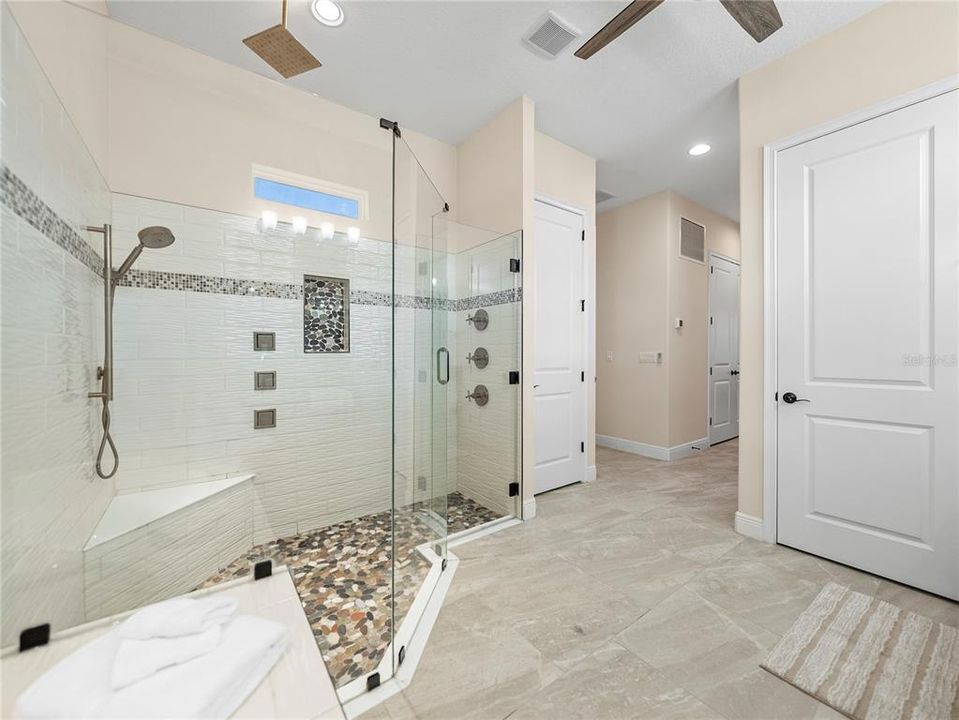 待售: $1,599,000 (4 贝兹, 3 浴室, 3440 平方英尺)