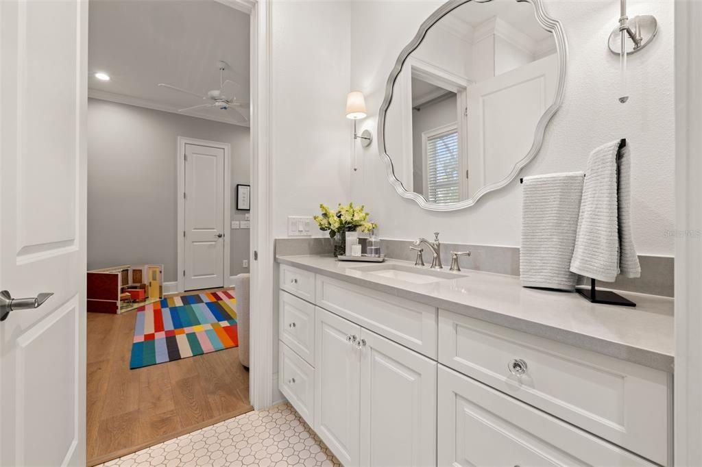 待售: $5,300,000 (5 贝兹, 4 浴室, 4560 平方英尺)