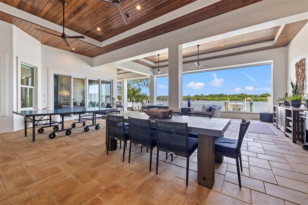 待售: $5,300,000 (5 贝兹, 4 浴室, 4560 平方英尺)