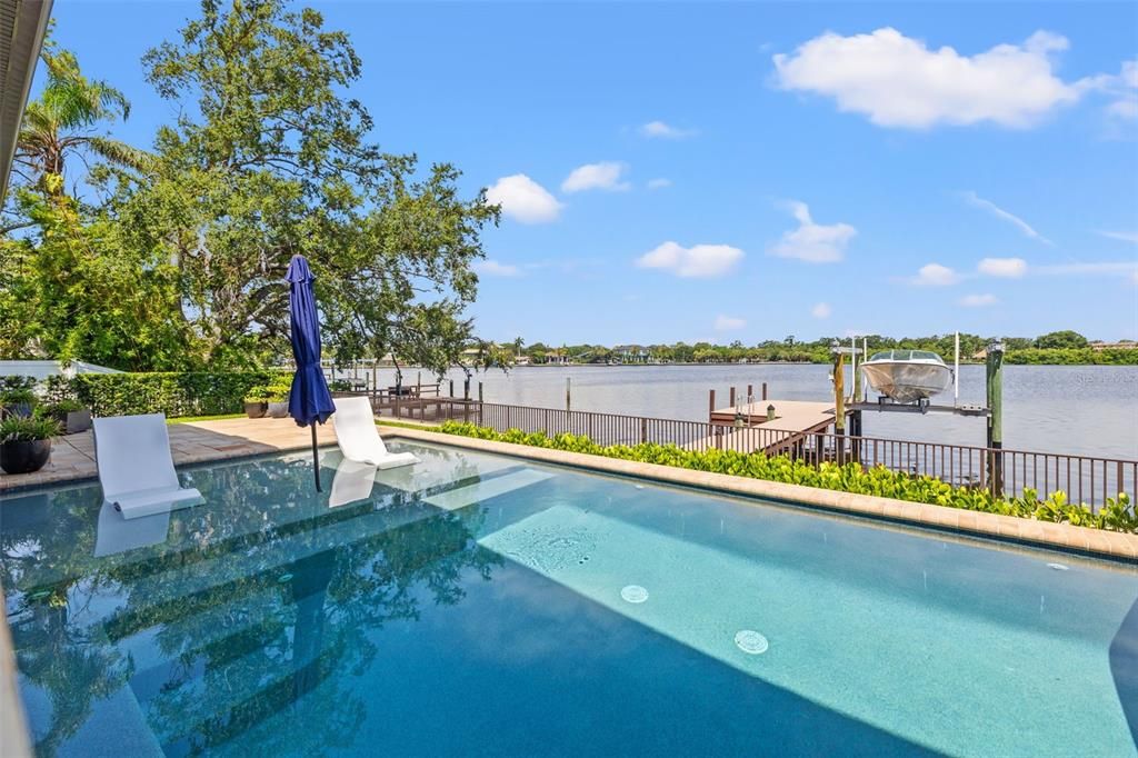 待售: $5,300,000 (5 贝兹, 4 浴室, 4560 平方英尺)