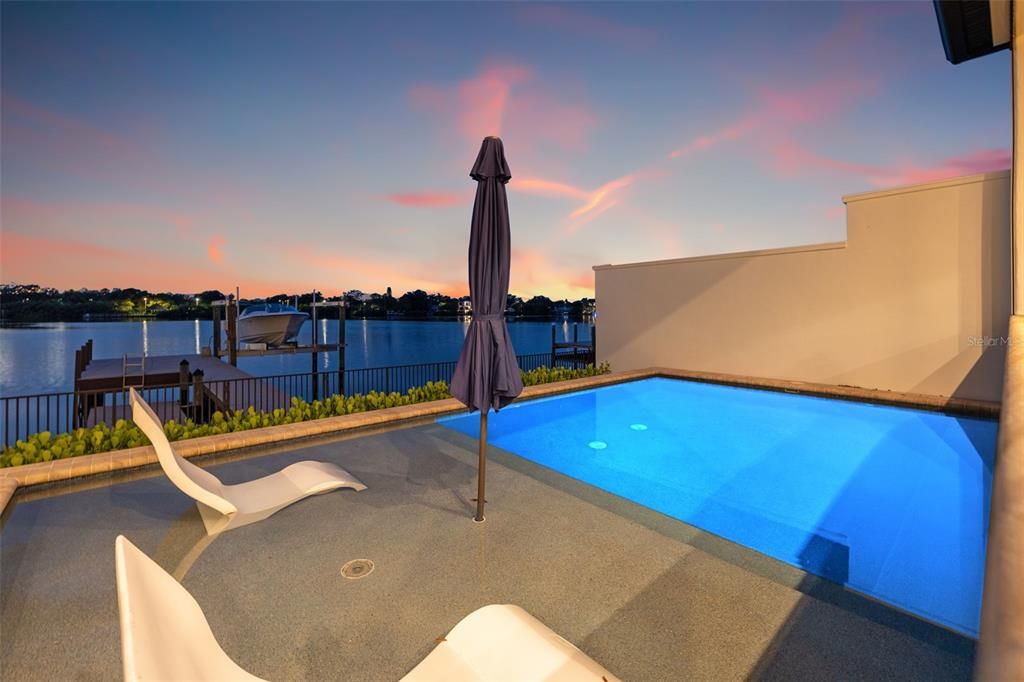 待售: $5,300,000 (5 贝兹, 4 浴室, 4560 平方英尺)