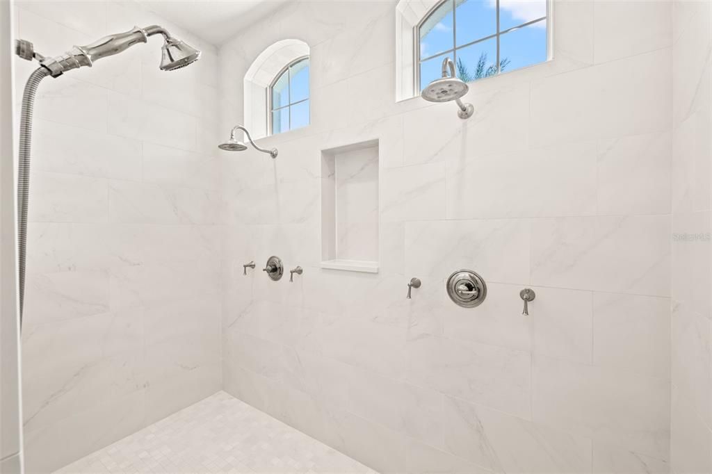 待售: $5,300,000 (5 贝兹, 4 浴室, 4560 平方英尺)