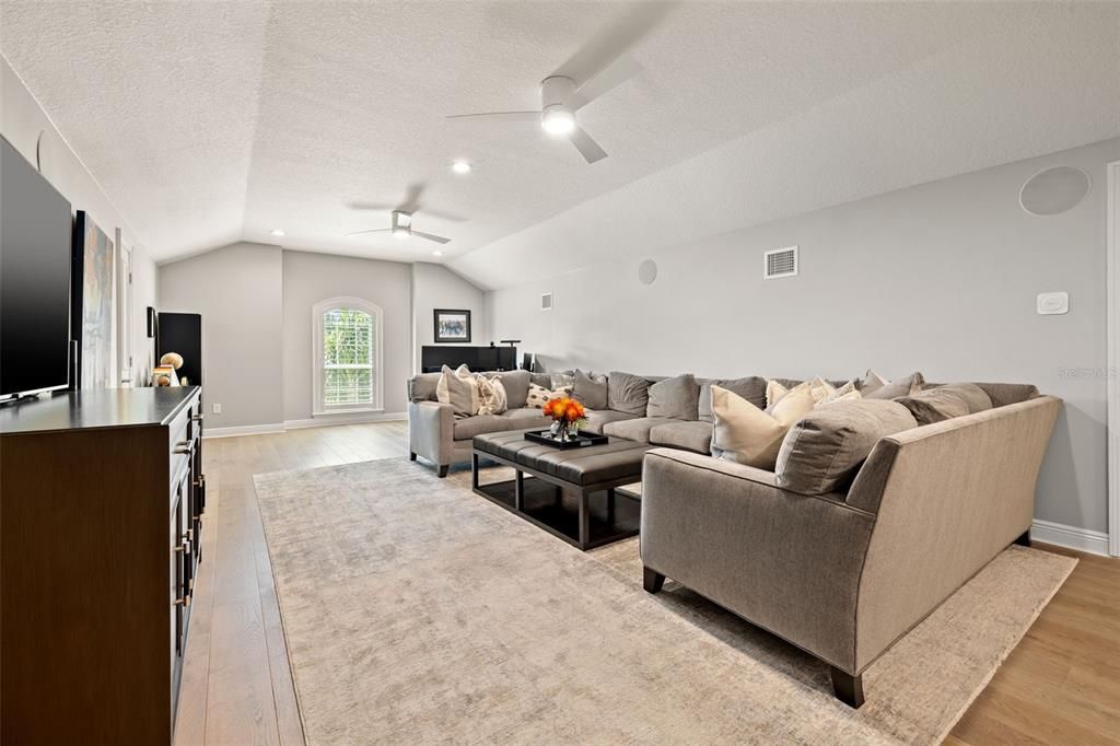 待售: $5,300,000 (5 贝兹, 4 浴室, 4560 平方英尺)