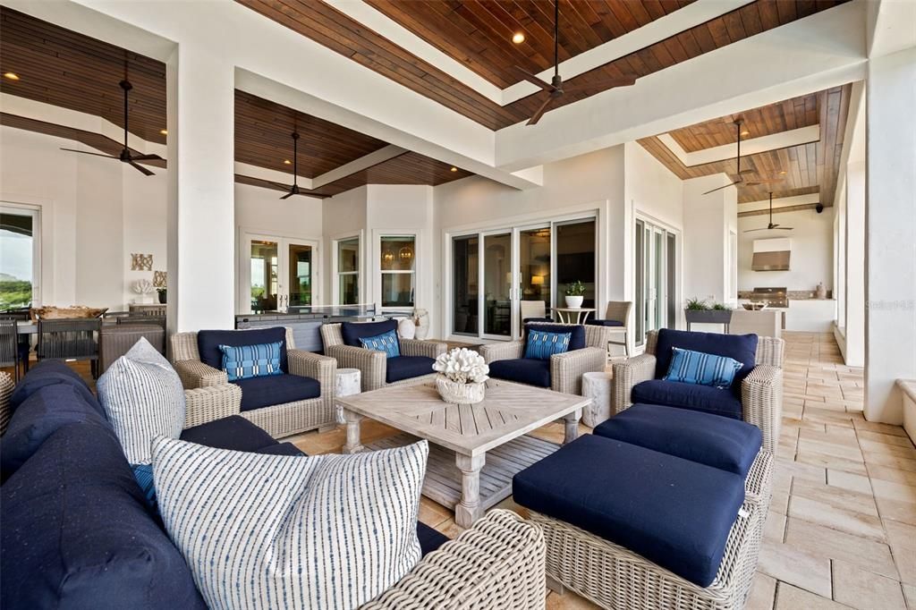 待售: $5,300,000 (5 贝兹, 4 浴室, 4560 平方英尺)