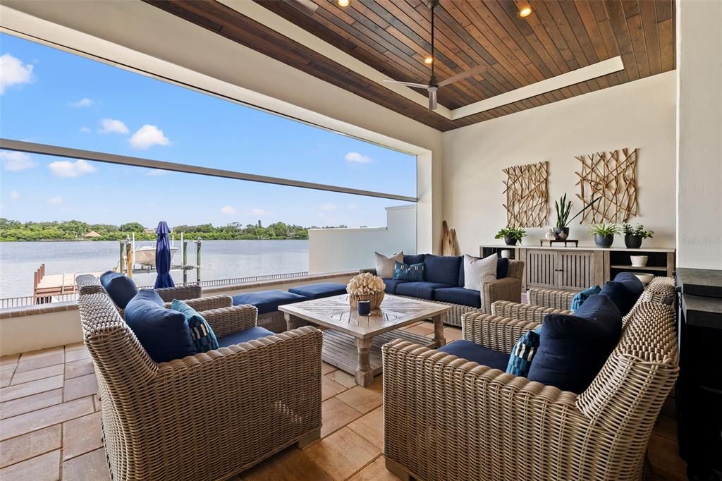 待售: $5,300,000 (5 贝兹, 4 浴室, 4560 平方英尺)