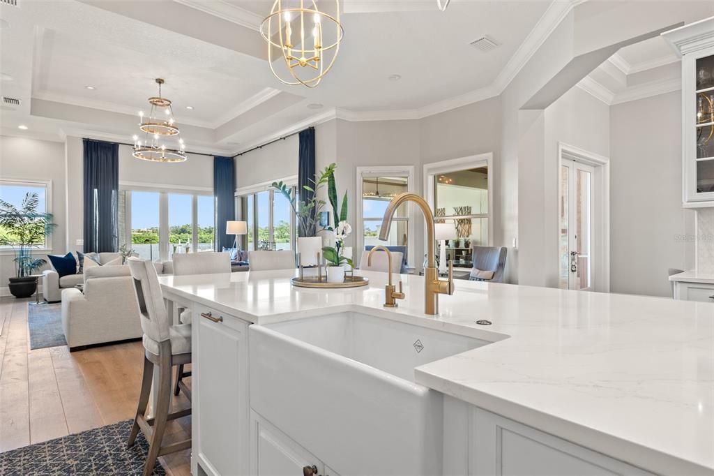 待售: $5,300,000 (5 贝兹, 4 浴室, 4560 平方英尺)