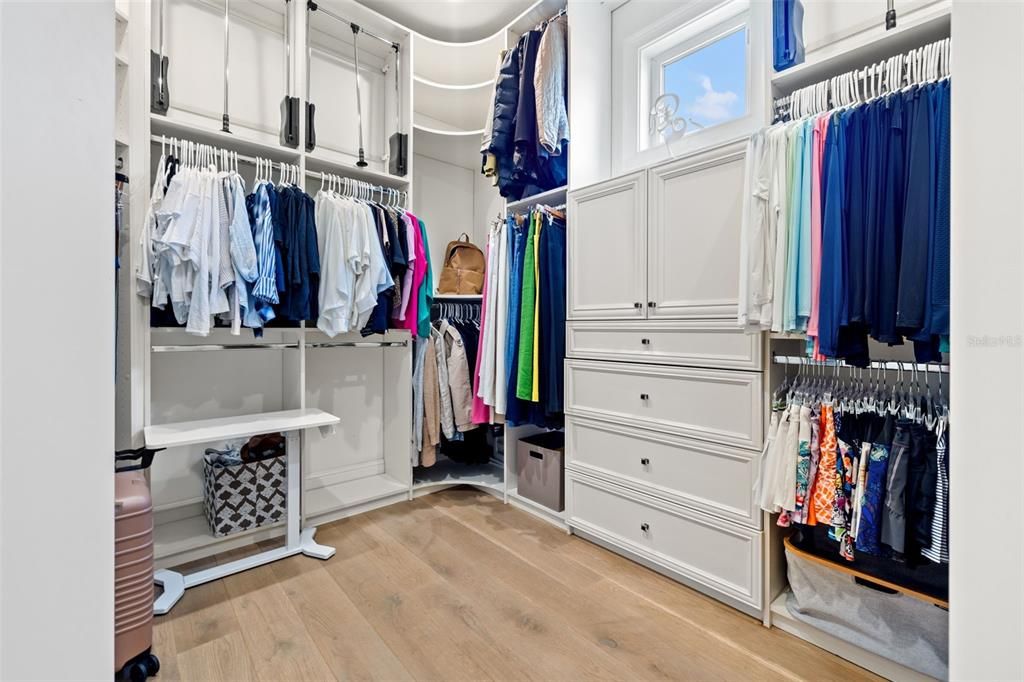 待售: $5,300,000 (5 贝兹, 4 浴室, 4560 平方英尺)