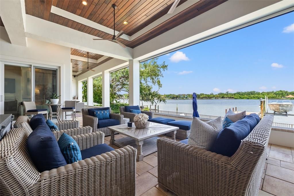 待售: $5,300,000 (5 贝兹, 4 浴室, 4560 平方英尺)