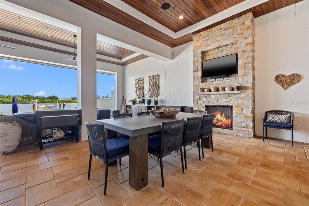 待售: $5,300,000 (5 贝兹, 4 浴室, 4560 平方英尺)