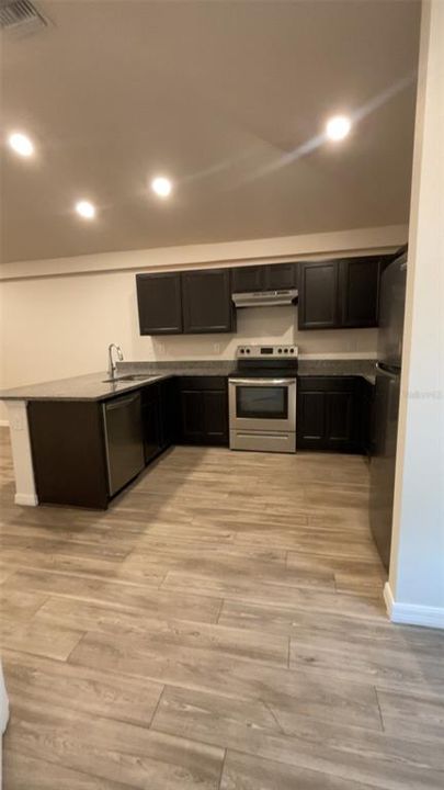 For Rent: $1,575 (2 beds, 2 baths, 1052 Square Feet)