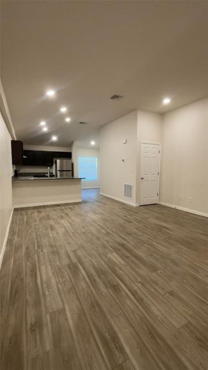 For Rent: $1,575 (2 beds, 2 baths, 1052 Square Feet)