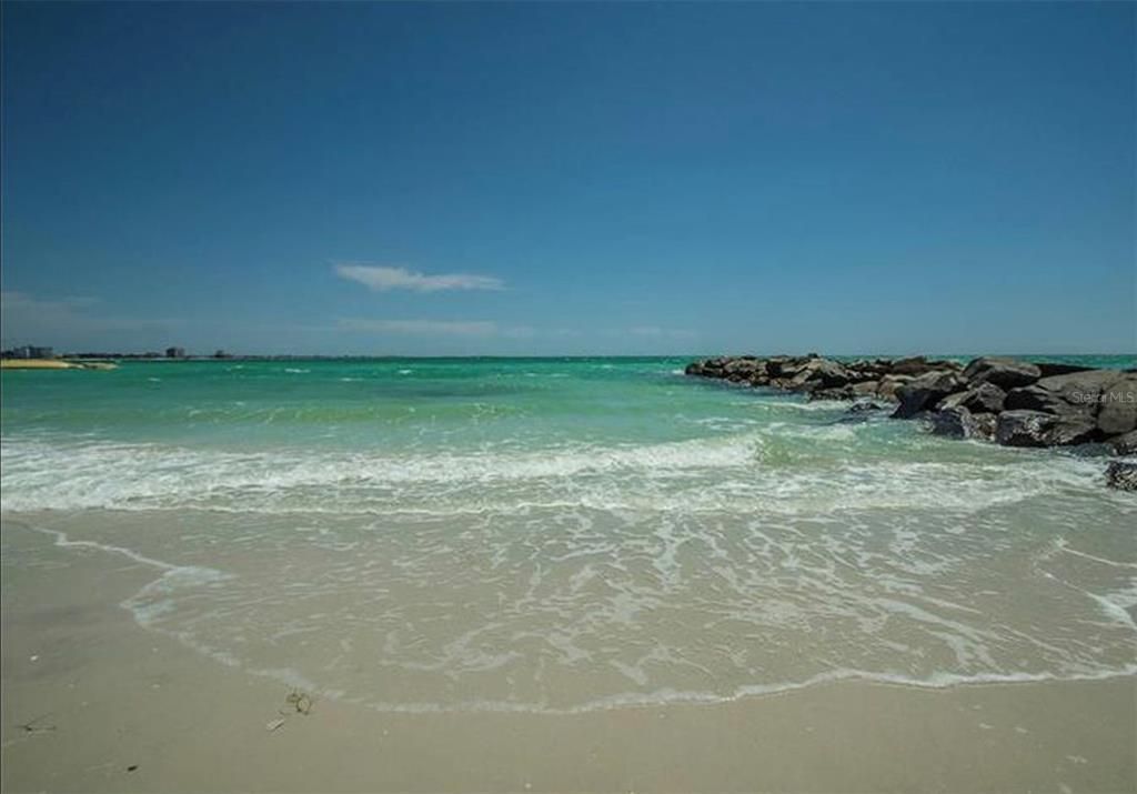 En Renta: $7,500 (3 camas, 3 baños, 1825 Pies cuadrados)