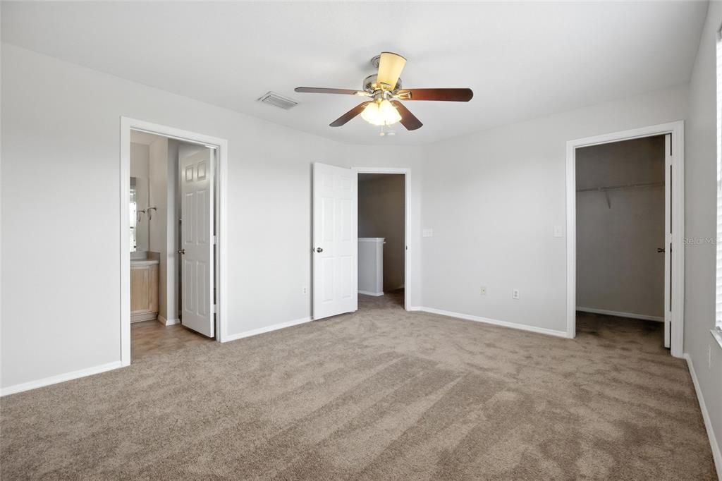 Activo con contrato: $229,000 (3 camas, 2 baños, 1362 Pies cuadrados)