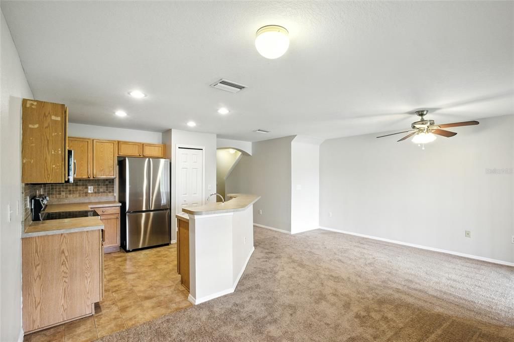 Activo con contrato: $229,000 (3 camas, 2 baños, 1362 Pies cuadrados)