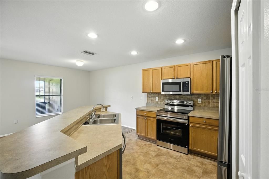 Activo con contrato: $229,000 (3 camas, 2 baños, 1362 Pies cuadrados)